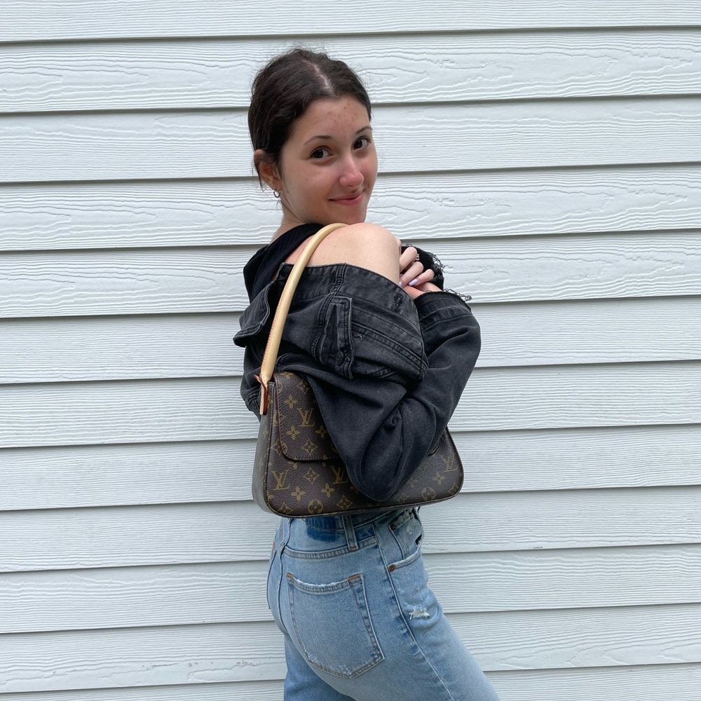 Meet your Posher, Anastasia